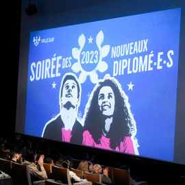 Félicitations à tous les nouveaux diplômés, récompensés vendredi 8 décembre lors de la soirée en leur honneur au Théâtre Romain Rolland.[Photos Lucile Cubin]