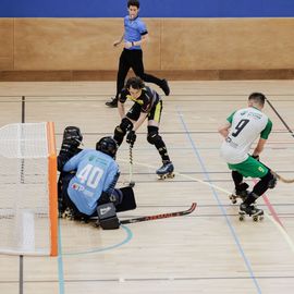 Sacrés champions de France de Nationale 2 lors du dernier match de la saison, les joueurs de l'USV Roller - Rink-Hockeymontent en Nationale 1 – Elite ![Photos Alex Bonnemaison]