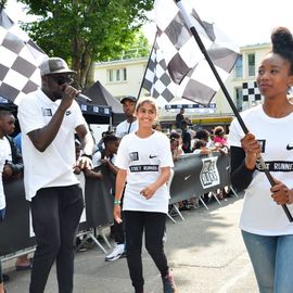 Samedi 22 juin, les Golden Blocks débarquaient à Villejuif avec 3 challenges d'athlétisme pour les jeunes de 8 à 16 ans: Sprint en duel / High Jump / Mile. Le tout entrecoupé d'animations Breakdance / BMX / Hip-Hop / DJ / Double Dutch...