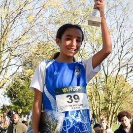 Dimanche 13 novembre, l'ASFI Villejuif Athlétisme organisait son 1er cross à destination des jeunes, au Parc Départemental des Hautes Bruyères. Pour cet évènement sportif, 17 clubs ont fait le déplacement avec plus de 500 athlètes âgé·e·s de 6 à 14 ans (catégorie Eveils à Minimes) ! [Photos Lucile Cubin]