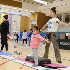 Pendant 2 semaines, la ville a choisi de mettre en valeur le droit à la santé des enfants avec des conférences et ateliers, des expos, des formations et de nombreuses animations et jeux pour les enfants et leurs parents.[photos Sylvie Grima / Lucile Cubin]