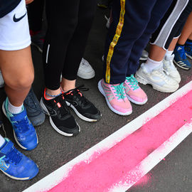 Un plateau élite relevé sur le 10km couru en moins de 29mn, de nombreux coureurs et marcheurs amateurs sur le 10, le 5 et le Run'N'Bike, et la relève déjà assurée avec les courses des jeunes l'après-midi!