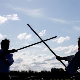 296 tours de piste bouclés lors du relais solidaire au stade Louis Dolly où des centaines de bénévoles, parents et enfants se sont rassemblés pour courir ensemble et découvrir de nouvelles activités sportives, sous le signe de la solidarité et de l’entraide.[Photos Alexandre Bonnemaison]