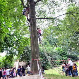 Une belle fête de quartier ensoleillée, organisée par l'association Merlin's cup et la Ville de Villejuif.