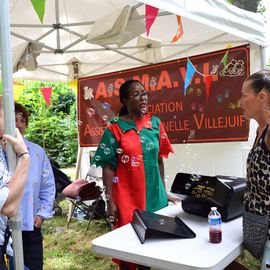 Une belle fête de quartier ensoleillée, organisée par l'association Merlin's cup et la Ville de Villejuif.