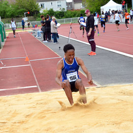 Le stade Louis Dolly a vibré devant les performances des athlètes lors du 1er Meeting (et pré-meeting) d'athlétisme organisé par la Ville et l'ASFI