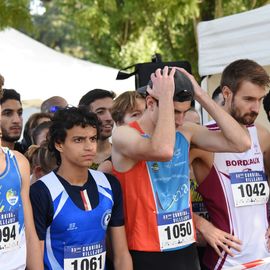 Une grande fête du sport avec près de 1500 coureur·se·s sur les 5/10km, courses jeunes et familles.Les vainqueurs des 10km ont battu le record de l'épreuve, avec la 8e meilleure performance mondiale chez les femmes!1700 euros ont été reversés à l’association Une maison au cœur de la vie, qui vient en aide aux familles dont les enfants sont hospitalisés à l’Institut Gustave-Roussy. Un grand merci aux 150 bénévoles, aux associations villejuifoises, et à tous les services de la ville.[Photos ©Anja Simonet / ©Raphaël Garnier]