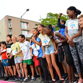 Un plateau élite relevé sur le 10km couru en moins de 29mn, de nombreux coureurs et marcheurs amateurs sur le 10, le 5 et le Run'N'Bike, et la relève déjà assurée avec les courses des jeunes l'après-midi!