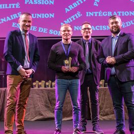 Plus de 350 acteurs du mouvement sportif étaient présents lors de l’évènement en leur honneur le samedi 7 janvier.Félicitations aux médaillés pour leurs performances, aux indispensables bénévoles pour leur dévouement quotidien et aux agents du service public communal qui permettent la pratique sportive.