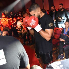 Revivez en images cette 3e édition du prestigieux gala de boxe, du ring aux coulisses.