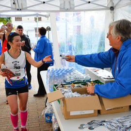 Un plateau élite relevé sur le 10km couru en moins de 29mn, de nombreux coureurs et marcheurs amateurs sur le 10, le 5 et le Run'N'Bike, et la relève déjà assurée avec les courses des jeunes l'après-midi!