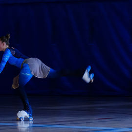 Dimanche 28 janvier, l'USV Roller Skating accueillait pour la 1ère fois ce week-end à la Halle des sports Colette Besson un gala de patinage artistique. Patineuses et patineurs de tout âge sont venus présenter, en groupe ou en solo, leurs chorégraphies sur le thème des musiques de films. [photos Sylvie Grima]