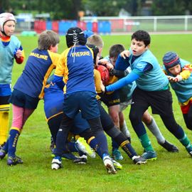 Le 1er tournoi d'école de rugby U10 (moins de 10 ans), organisé par le Rugby-Club du Val-de-Bièvre.