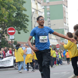 30e édition de la Corrida de Villejuif avec 2 courses adultes et 5 courses enfants.L'intégralité des photos des courses adultes sur https://t.co/T5aKXuC3KB