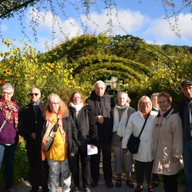 Les Seniors villejuifois à la découverte de Giverny : la fondation Claude Monet, son manoir normand et ses jardins, avant un déjeuner-dansant au Moulin de Fourges.