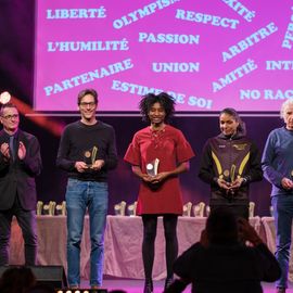 Plus de 350 acteurs du mouvement sportif étaient présents lors de l’évènement en leur honneur le samedi 7 janvier.Félicitations aux médaillés pour leurs performances, aux indispensables bénévoles pour leur dévouement quotidien et aux agents du service public communal qui permettent la pratique sportive.