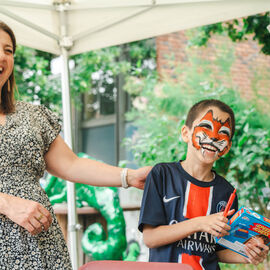 Retour sur les festivités du mois de juin où nous avons pu nous rendre pour vous ramener ces belles images : fêtes du groupe scolaire louis Pasteur, de la crèche Robert Lebon et du PRE à la MPT Jules Vallès et rencontre intergénérationnelle au gymnase Maurice Baquet. [Photos Sylvie Grima, Xiwen Wang, Lucile Cubin]