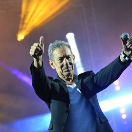 Des centaines de spectateurs massés devant la scène pour chanter avec Lisandro Cuxi, François Feldman etJoniece Jamison, danser avec le Staries Show ou applaudir le travail des musiciens et danseurs la MPT Gérard-Philipe et des Conservatoires.