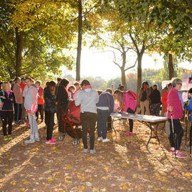 Pour Octobre Rose, la municipalité et les villejuifois se mobilisent pour soutenir la lutte contre le cancer du sein.