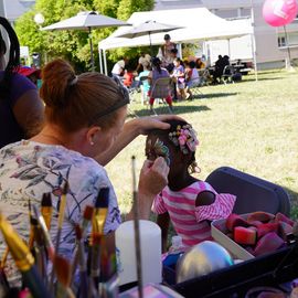 Le 1er village Villejuif respire 2022 s'est installé dans le parc des Hautes-Bruyères et dans la cité du Vercors, avec son lot d'animations et la fête du 13 juillet![Photos Lucile Cubin / Direction de la Communication]