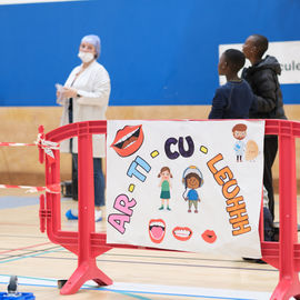 Pendant 2 semaines, la ville a choisi de mettre en valeur le droit à la santé des enfants avec des conférences et ateliers, des expos, des formations et de nombreuses animations et jeux pour les enfants et leurs parents.[photos Sylvie Grima / Lucile Cubin]