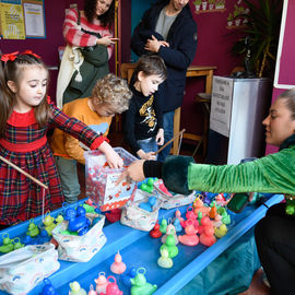 Retour en images sur les fêtes de Noël dans les Maisons pour tous, les Accueils de Loisirs, les ateliers dans les médiathèques ou encore les portes ouvertes de l'atelier 28.