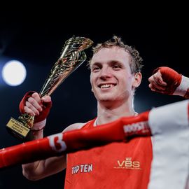 Une 4e édition du VBS qui met à l'honneur les femmes avec 3 combats féminin en boxe anglaise et pieds-poings.[Photos Lucile Cubin - Alex Bonnemaison - Sylvie Grima - Direction de la Communication]