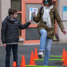 "Bien dans son corps, bien dans sa tête et bien dans sa Ville": autour de ces thématiques, du 14 au 19 novembre, Villejuif a mis en valeur le bien-être de l’enfant.De nombreuses activités étaient organisées dans toute la ville pour que les enfants puissent s’amuser, s’informer et partager un beau moment autour de leurs droits: ateliers, quizz, activités sportives, jeu de piste, chorale...