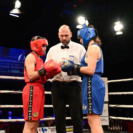 Déjà la 6e édition du Villejuif Boxing Show. Une soirée de qualité cette année encore avec des combats de haut niveau national et international en boxe anglaise et boxe pieds-poings. [photos Sylvie Grima / Lucile Cubin]