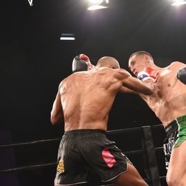 Revivez en images cette 3e édition du prestigieux gala de boxe, du ring aux coulisses.