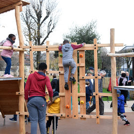 Samedi 23 novembre ont été inaugurés le jardin municipal des Plantes, nouveau parc de 3200m2 avenue de la République, et la Maison de la Nature, rue René Hamon.