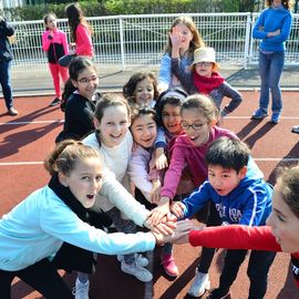 Toute la journée du 19 avril, le stade Louis Dolly a résonné des foulées et des cris d'encouragement des élèves d'élémentaire de Villejuif venus participer à la traditionnelle Course d'Endurance scolaire.