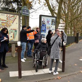 Du 28 novembre au 2 décembre, la Ville s’est engagée à sensibiliser sur le handicap avec des activités en inclusion auprès du public, des plus jeunes aux plus âgé·e·s : atelier de soutien aux aidants, initiation à la sophrologie, Formation des ATSEM à l’autisme, loto des ESAT et personnes retraitées, marche exploratoire, sensibilisation dans les écoles..