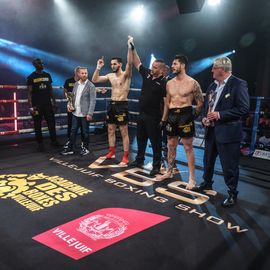 Déjà la 5e édition du Villejuif Boxing Show #VBS5 ce samedi à l'Espace Congrès des Esselières.Un RDV sportif désormais incontournable chaque année dans le paysage de la boxe avec des ceintures en jeu et des combats de très haut niveau opposant les champion·ne·s de l'Académie des Boxes Villejuif à des adversaires venu·e·s parfois de loin.[photos Sylvie Grima]