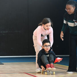 Journée sports et jeux à Colette besson, stages sportifs, danse, ou encore  stages créatifs dans les MPT... Extraits en images des animations proposées aux jeunes et petits villejuifois pendant ces vacances de février. [photos Lucile Cubin]