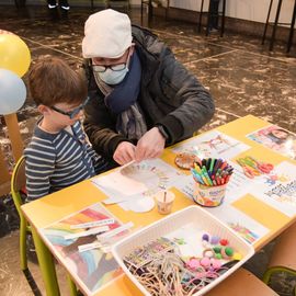 Villejuif célèbrait le samedi 20 novembre la Journée internationale des Droits de l’enfant.A cette occasion, le Maire a rencontré les associations qui œuvrent au quotidien sur le sujet et les familles villejuifoises et a rappelé l’importance de cette journée.