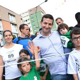 De la Pouss'jeunes à la marche/course "Pitchounes", en passant par les courses scolaires, les enfants ont mis le feu au bitume !