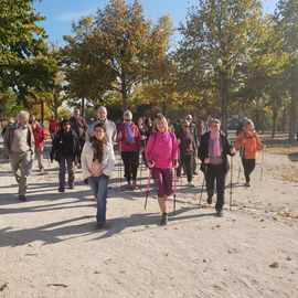 Pour Octobre Rose, la municipalité et les villejuifois se mobilisent pour soutenir la lutte contre le cancer du sein.