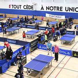 Les 20 et 21 avril, Villejuif accueillait pour la 1ère fois à la halle Collette Besson le Championnat de France de tennis de table FSGT. Cet évènement national a enregistré son record de participation, avec 66 équipes et 218 joueurs. [photos Lucile Cubin]