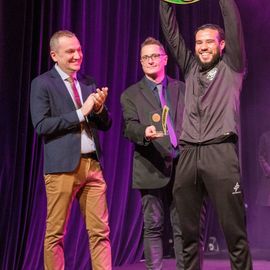 Plus de 350 acteurs du mouvement sportif étaient présents lors de l’évènement en leur honneur le samedi 7 janvier.Félicitations aux médaillés pour leurs performances, aux indispensables bénévoles pour leur dévouement quotidien et aux agents du service public communal qui permettent la pratique sportive.