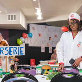 Pendant 2 semaines, la ville a choisi de mettre en valeur le droit à la santé des enfants avec des conférences et ateliers, des expos, des formations et de nombreuses animations et jeux pour les enfants et leurs parents.[photos Sylvie Grima / Lucile Cubin]