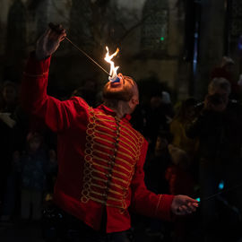 Retour en images sur le Marché de Noël en centre-ville samedi et dimanche, avec ses nombreuses animations organisées par la Ville et l'association Les commerçants de Villejuif: fanfares, Père Noël, cracheurs de feu, spectacle lumineux...[photos Xiwen Wang / Direction de la communication]