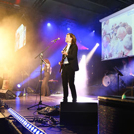 Samedi 20 janvier, toute la population de Villejuif était invitée à débuter l'année dans la convivialité autour d'un buffet, d'un moment musical et de la mise à l'honneur du monde sportif.[photos Lucile Cubin]