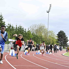 7e édition du Meeting d'athlétisme organisé par l'ASFI Villejuif Athlétisme et la Ville de Villejuif au stade Louis Dolly.Un grand bravo aux athlètes pour leurs performances , et aux bénévoles pour l'organisation de cet évènement sportif majeur. [Photos Lucile Cubin]