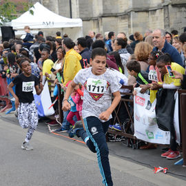 30e édition de la Corrida de Villejuif avec 2 courses adultes et 5 courses enfants.L'intégralité des photos des courses adultes sur https://t.co/T5aKXuC3KB