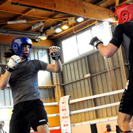 14 combattants réunis pour ce gala organisé par le club de Villejuif Krav Maga 94. Un événement spectaculaire autour d'une discipline originaire de la Grèce Antique.