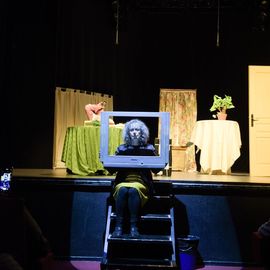 Zoom sur 2 temps forts de cette Semaine nationale des seniors: le spectacle de la compagnie de théâtre les Sans Âge, et la guinguette de clôture.