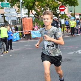 De la Pouss'jeunes à la marche/course "Pitchounes", en passant par les courses scolaires, les enfants ont mis le feu au bitume !