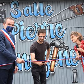 Sous l’impulsion de la municipalité, 7 associations se sont regroupées dans un même lieu pour créer une auberge culturelle permettant de fédérer le tissu associatif et de favoriser le vivre-ensemble dans le quartier.