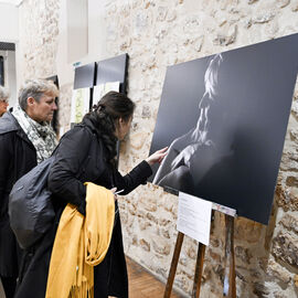 Retour en images sur les différents évènements organisés autour d'octobre rose à Villejuif : exposition et installation, ateliers de sensibilisation et soirée de gala caritative au profit de Vaincre le Cancer et de la section sport santé du Rugby Club Val de Bièvre... [photos Sylvie Grima, Lucile Cubin, direction de la communication]
